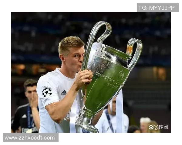 再见了足球球星：那些让人铭记的传奇与离去的时刻